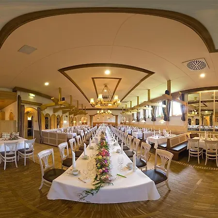Zum Schlossle Hotel Finningen