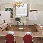 Zum Schloessle Hotel